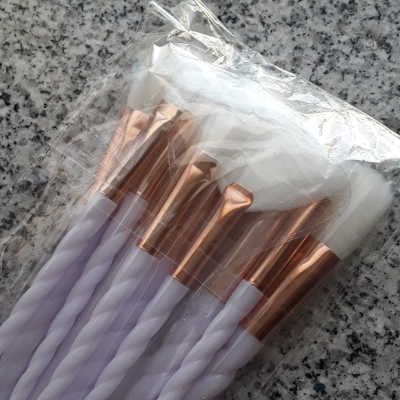 🆕️Unicorn & Rose Gold Cosmetic Brush 10 pc set - Picture 6 of 7